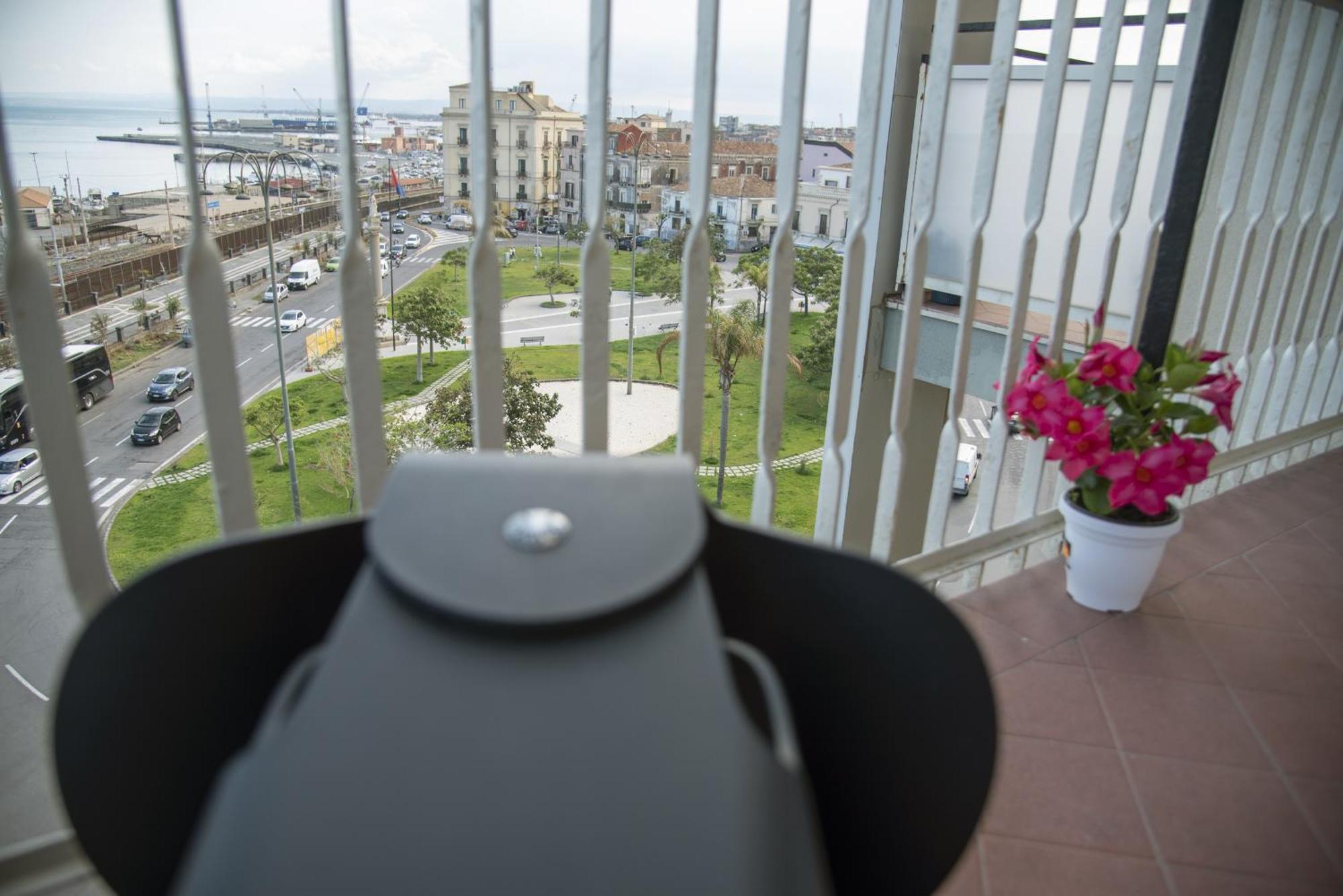 Martiri Home Catania-Fontanarossai nemzetközi repülőtér Kültér fotó