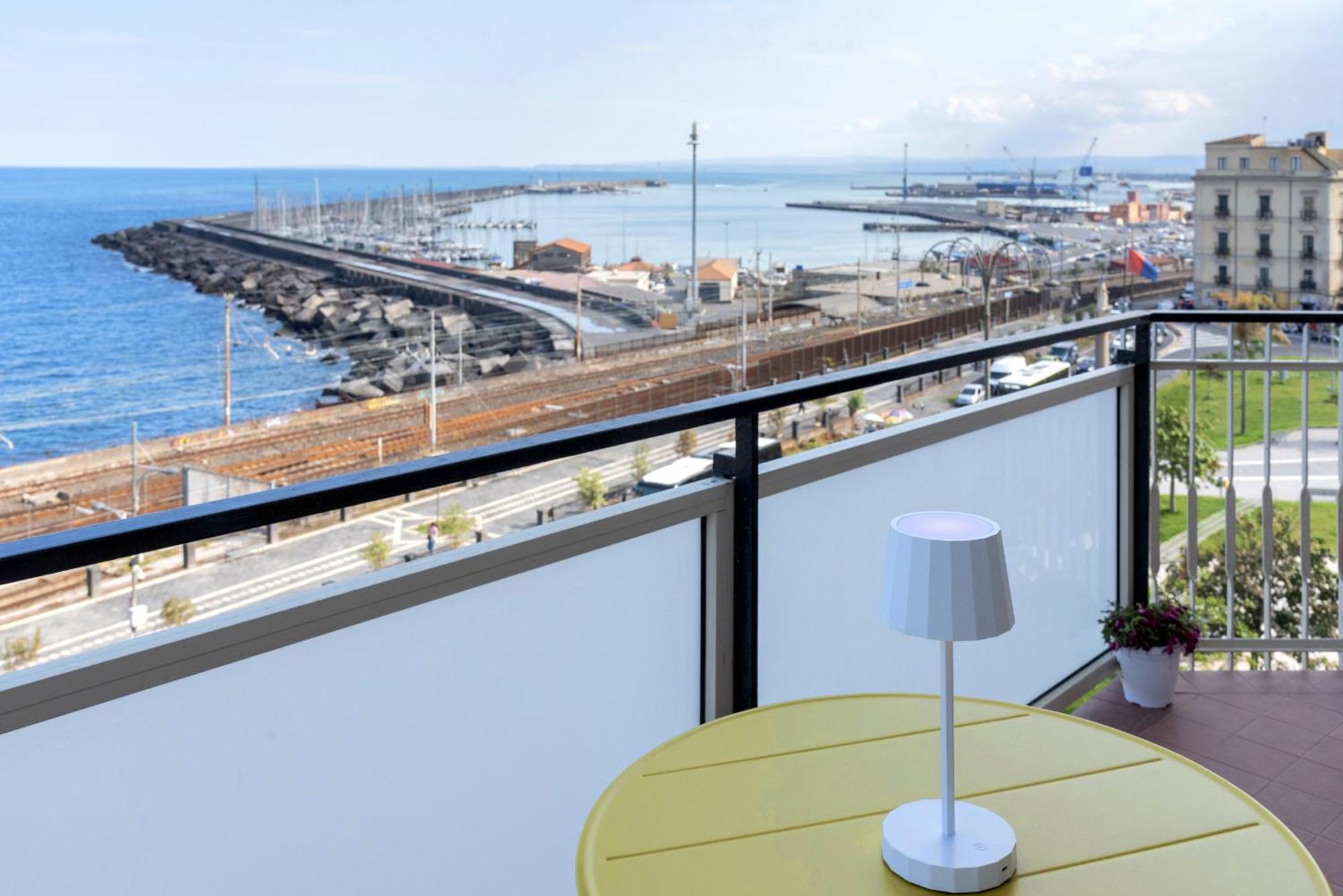 Martiri Home Catania-Fontanarossai nemzetközi repülőtér Kültér fotó