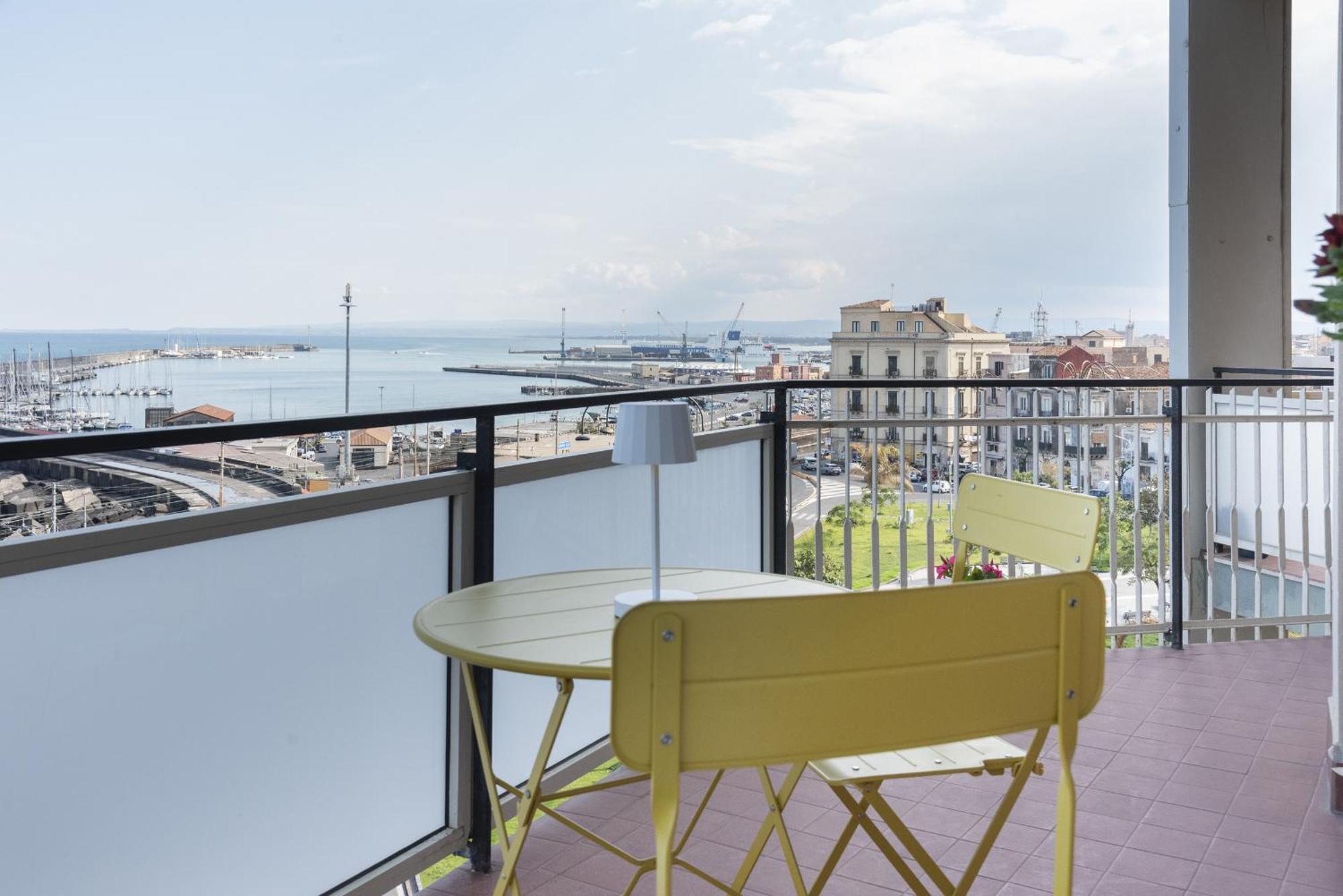 Martiri Home Catania-Fontanarossai nemzetközi repülőtér Kültér fotó